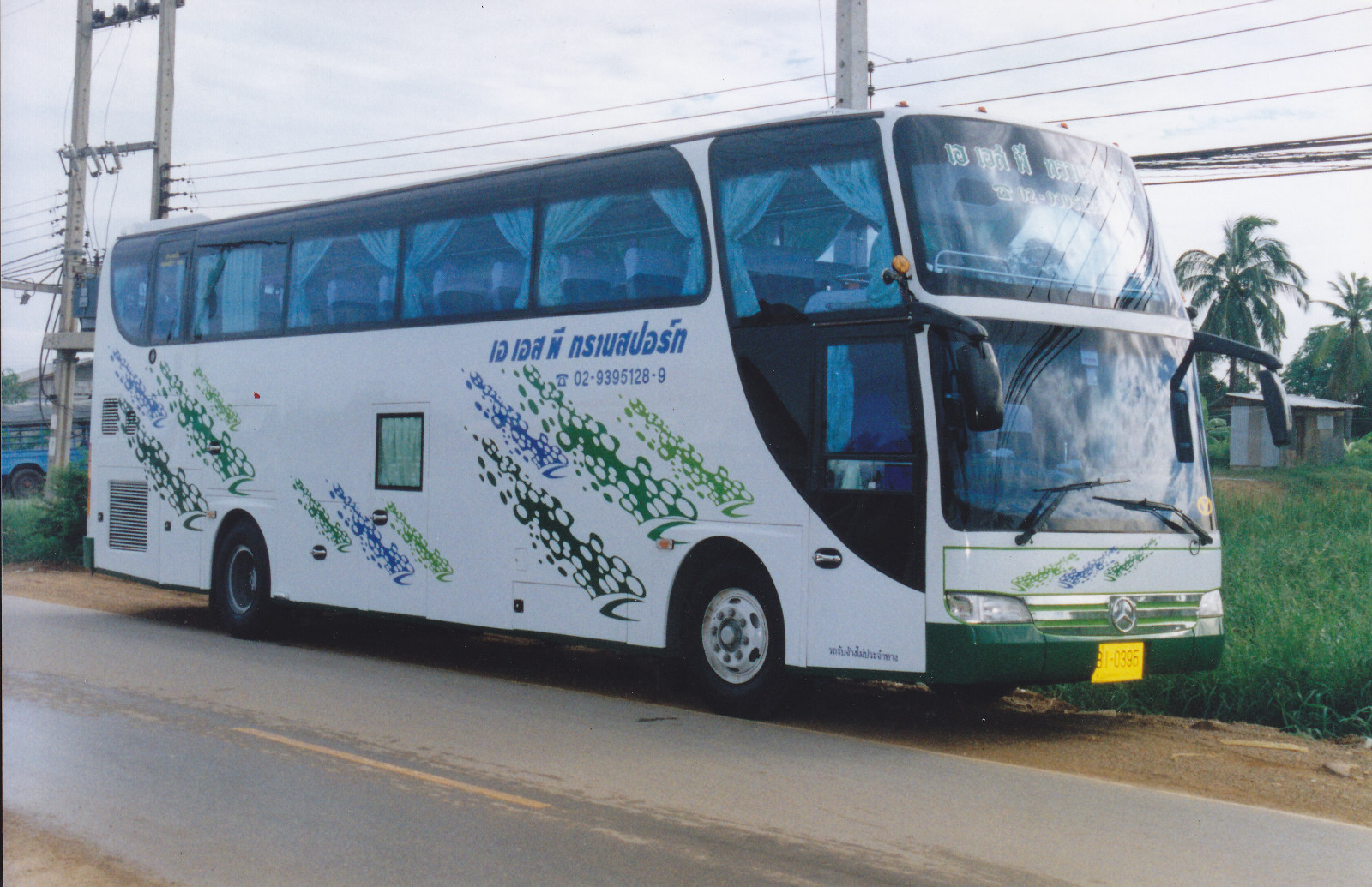THAILAND DD BUS3.jpg